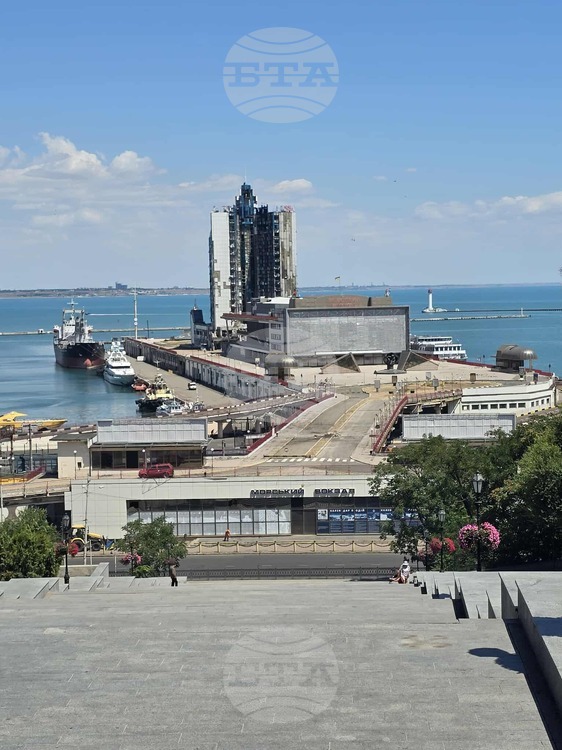 Украинската служба за сигурност съобщи, че е задържала кораб на Украинската служба за сигурност съобщи, че е задържала кораб на руския сенчест флот в пристанището на Одеса