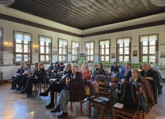 В Копривщица се проведе семинар за опазване от въздействията на климата на Мавзолея костница на Априлци В Копривщица се проведе семинар за опазване от въздействията на климата на Мавзолея костница на Априлци