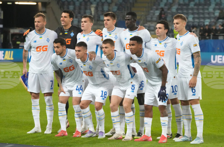 Въпреки че плати 2 милиона eвро, Динамо (Киев) ще се раздели с румънски нападател, към когото през лятото е проявявал интерес и ЦСКА (София)