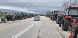 Временно е преустановено движението на камиони през преходите "Кулата", "Илинден" и "Капитан Петко войвода", съобщиха от "Гранична полиция"