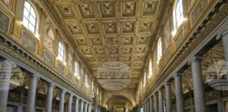 Започва затварянето на светите врати, отворени в четири базилики в Рим и Ватикана за Юбилейната година на Римокатолическата църква