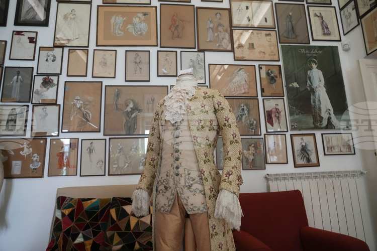 Музиката играе основна роля в сериала твърди музикалният директор на