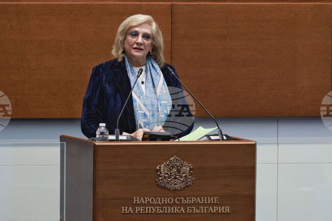 Искра Михайлова