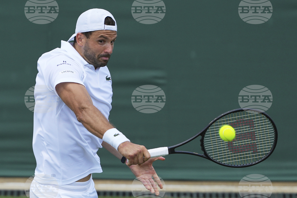 Двукратният шампион Григор Димитров стартира с победа новия сезон и