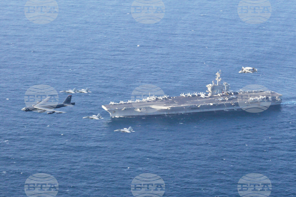 Правителството на САЩ все още оставя отворена опцията за военен