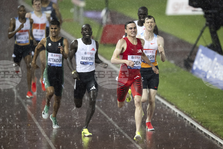 Американският атлет Джош Хоуи постави нов световен рекорд в бягането