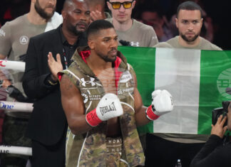 Антъни Джошуа е изписан от болница след автомобилна катастрофа в Нигерия