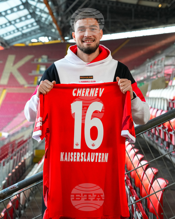 Днес германският клуб от Втора Бундеслига Кайзерслаутерн обяви привличането на