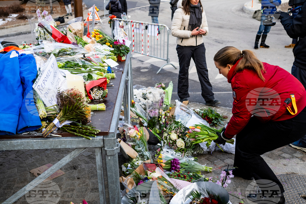 Швейцарските следователи разследват причините за пожара в заведение в алпийския