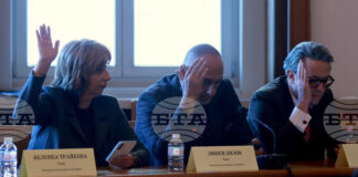 Депутатът Любен Дилов повдигна въпроса дали е необходима законодателна инициатива за определяне на тарифа за препредаване на аудиовизуални произведения