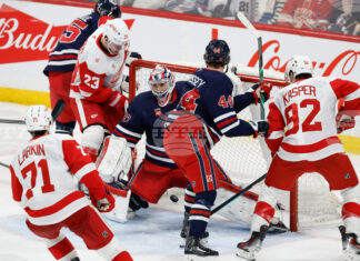 Детройт и Каролина с равни точки на върха в Източната конференция на НХЛ, Калъмбъс вкара 8 гола на Тампа Бей