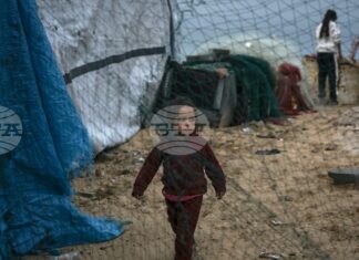 Двама палестинци в Газа са били убити при израелски обстрел