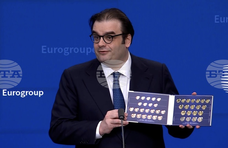 Кириакос Пиеракакис председател на Еврогрупата изрази поздравления към българските власти