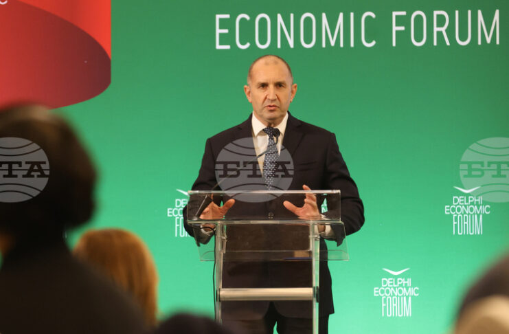 Европа се превърна в заложник на своята амбиция за морално лидерство в свят без правила, каза Румен Радев на Софийския икономически форум