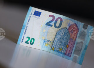 Еврото запазва позиции спрямо долара в междубанковата търговия във Франкфурт Еврото запазва позиции спрямо долара в междубанковата търговия във Франкфурт