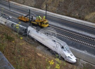 Илюстративна снимка на дарайлирал високоскоростен влак в Испания