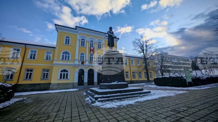 Генералният директор на БТА Кирил Вълчев ще съобщи имената на избраните стажанти на агенцията от Национална Априловска гимназия
