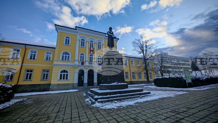 Генералният директор на БТА Кирил Вълчев ще съобщи имената на избраните стажанти на агенцията от Национална Априловска гимназия