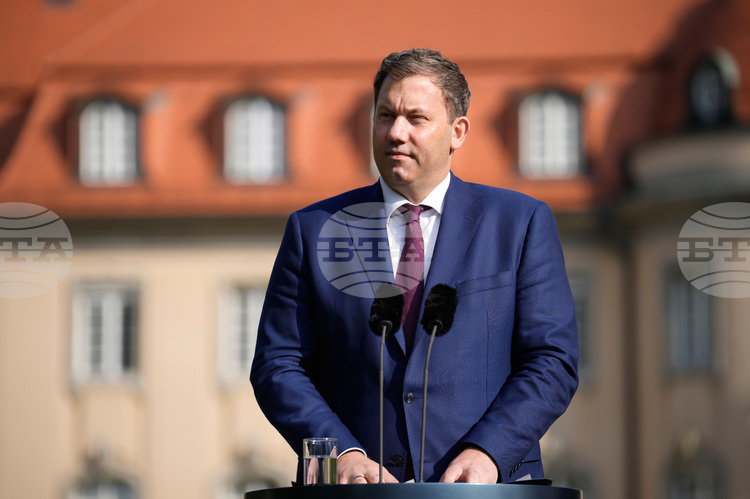 Днес германският финансов министър Ларс Клингбайл изрази нуждата от по силно