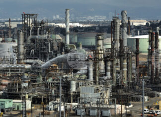 Главният прокурор на щата Мичиган заведе дело срещу петролни компании заради ограничаване на конкуренцията от ВЕИ