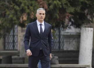 Андрей Гюров