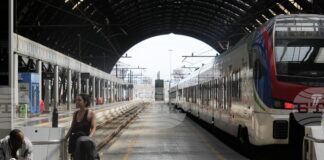 Италиански полицаи върнаха откраднат годежен пръстен на мъж, който след това се сгоди в полицейското управление