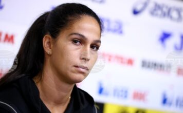 Изабелла Шиникова загуби на сингъл на турнир по тенис в Търнава, ще играе на двойки заедно с Елизара Янева Изабелла Шиникова ще играе на полуфиналите на сингъл на турнир по тенис в Египет