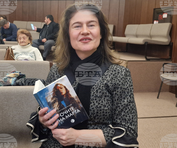 Изкуственият интелект може и да сe научи добре да анализира, но не и да пресъздава чувство, каза в Хасково писателката Светлана Николова