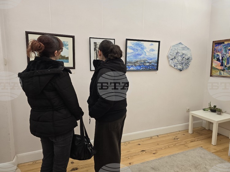 Изложба, посветена на 50-годишнината на Националната художествена гимназия „Цанко Лавренов“, бе открита в Пловдив