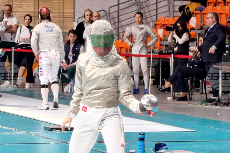 Йоана Илиева завърши на пето място в надпреварата на сабя жени на Гран При на Тунис