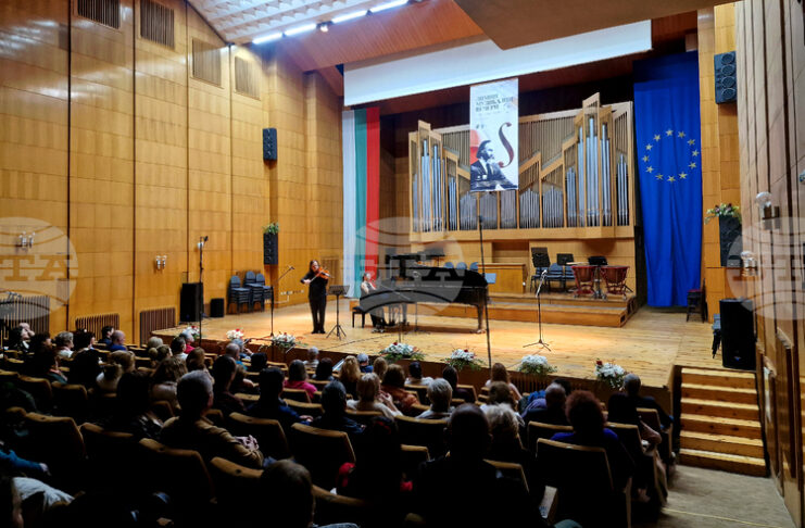 Камерна музика от Брамс звуча в третата вечер на фестивала "Зимни музикални вечери – проф. Иван Спасов" в Пазарджик