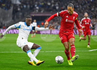 Капитанът на Ливърпул Въдрдиж ван Дайк видя напредък при отбора, но призова за постоянство