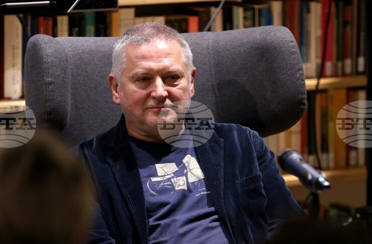 Либретото към „Космическа опера“, написано от Георги Господинов, излезе в САЩ като самостоятелно издание