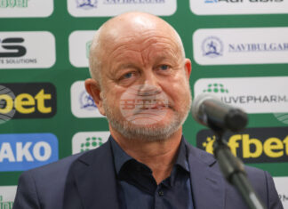 Лудогорец трябва да използва силните си страни и да атакува на "Айброкс", заяви старши треньорът Пер-Матиас Хьогмо