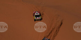 Матияс Екстрьом спечели седмия етап в автомобилния клас на офроуд надпреварата Рали Дакар