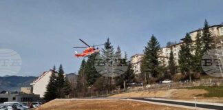 Медицински хеликоптер транспортира тежко пострадал мъж от родопското село Гела към София