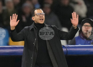 Мениджърът на Челси Лиъм Росиниър: „Да се класираш напред в тази надпревара е най-важното нещо“ Мениджърът на Челси Лиъм Росиниър: „Да се класираш напред в тази надпревара е най-важното нещо“