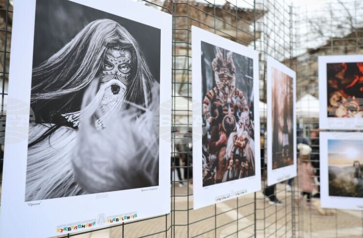 Международният фотоконкурс „Кукерландия 2026” търси най-въздействащите кадри от маскарадни игри