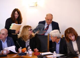 Министерският съвет ще упражнява контрол върху съхранението на оптичните устройства за сканиране на бюлетини, реши на второ четене правната комисия Министерският съвет ще упражнява контрол върху съхранението на оптичните устройства за сканиране на бюлетини, реши на второ четене правната комисия