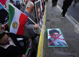 Най-малко 6126 души са убити при репресиите на протестите в Иран, казват активисти