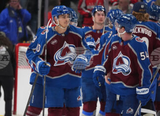 Нейтън Маккинън вкара два гола за победа на Колорадо Аваланш срещу Вашингтон Кепиталс в НХЛ