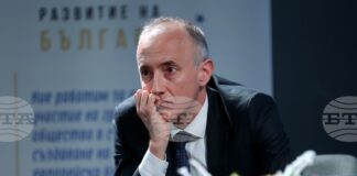 Образователната система в по-голяма степен трябва да е отворена за иновациите, каза министърът на образованието в оставка Красимир Вълчев