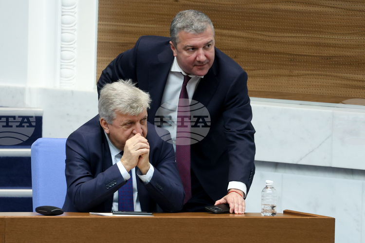 Общините да обособят площадки за строителни отпадъци от домакинствата, предвиждат промени, приети на първо четене в парламента