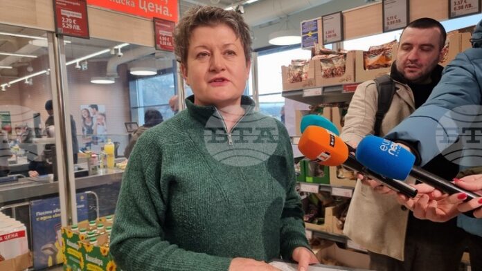 Общо 53 тона монети сме разпределили в магазините ни, каза главният изпълнителен директор на "Лидл България" Милена Драгийска за прехода към евро