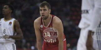 Олимпиакос победи Байерн Мюнхен след 25 точки на Александър Везенков