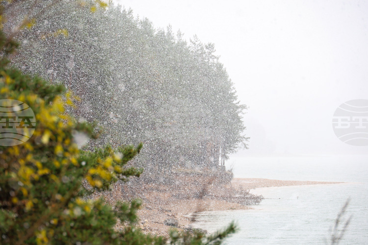 Оранжев код за четири области в страната и жълт код за 19 области са обявени от НИМХ за днес