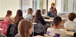 От Национална мрежа за децата настояват да се спрат процедурите по приемане на промените в Закона за предучилищното и училищното образование