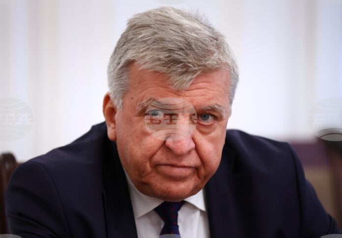 От октомври 2025 г. досега са извършени 66 проверки на големи горивни инсталации, каза министърът на околната среда и водите в оставка Манол Генов