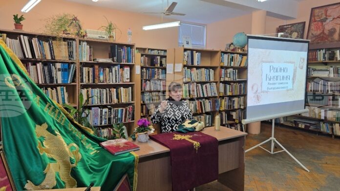 Открити мултимедийни уроци за Райна Княгиня бяха представени пред ученици в библиотеката в Панагюрище