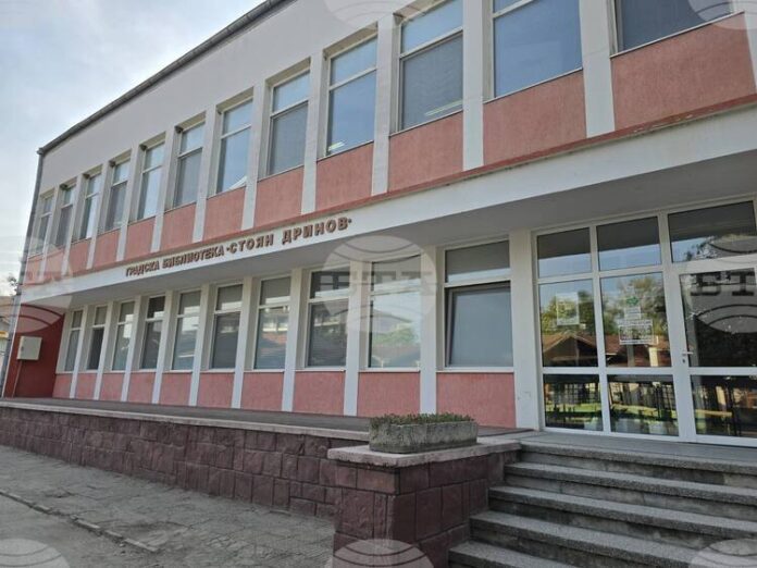 Открити мултимедийни уроци за Райна Княгиня ще бъдат представени в библиотеката в Панагюрище